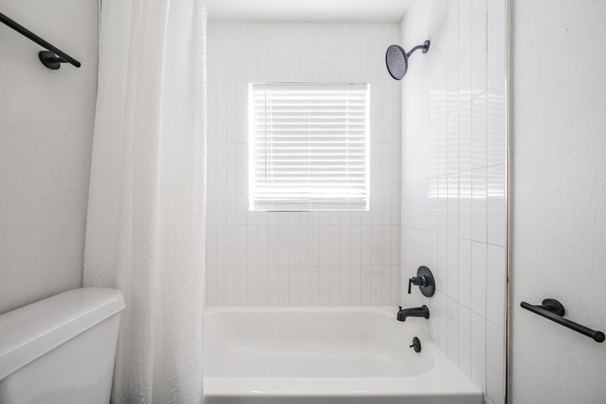 Elegant Studio Apartment In Downtown St Pete - Great Community Events! セント・ピーターズバーグ エクステリア 写真